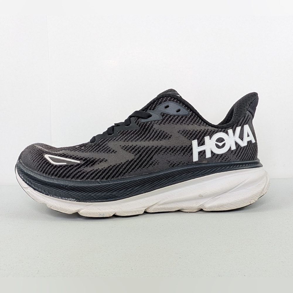 Hoka One One Clifton 9 Shoes Women's Size 8.5 B Black White Running Sneakers